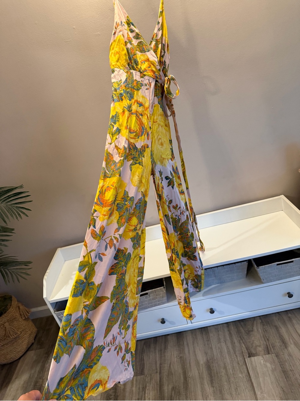 Free People Pink Yellow Floral Wrap Wide Leg Jumpsuit Size 2 Sleeveless V-Neck - Picture 4 of 6
